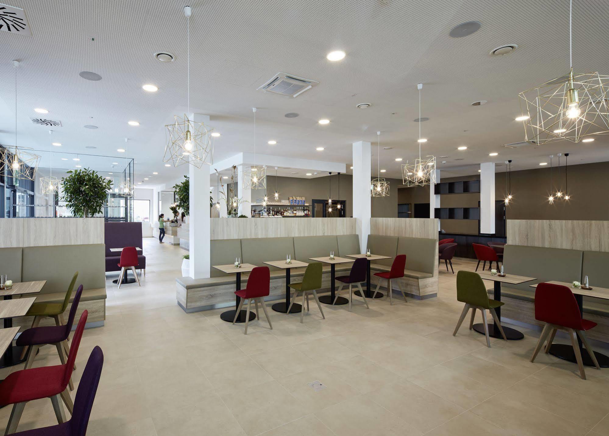 ไดมอนด์ ซิตี้ โฮเทล ทูลน์ Hotel Tulln An Der Donau ภายนอก รูปภาพ
